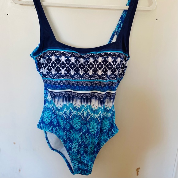 Land's End NWOT One Piece Swimsuit, size 6 - Picture 4 of 5